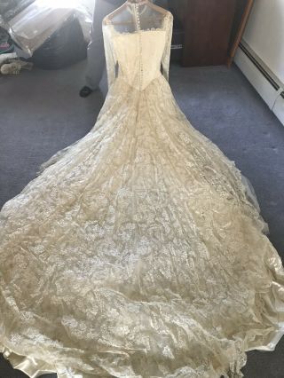 Vintage 1950s Wedding Gown With Long Train And Buttons Ivory