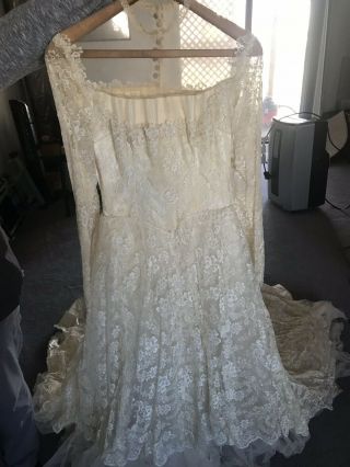Vintage 1950s wedding gown with long train and Buttons Ivory 2