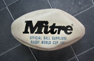 Vintage Mitre Grand Slam Rugby World Cup Ball 1987 size 5. 2
