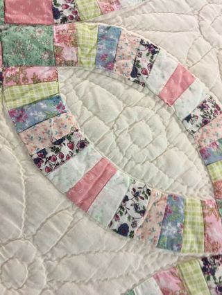 VINTAGE HAND CRAFTED DOUBLE WEDDING RING QUILT 69 