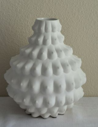 RARE Jonathan Adler - Kiki de Montparnasse vase - Matte Porcelain - Breasts 2