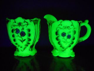 Vintage 4.  75 " & 4.  5 " Gold Floral Glossy Custard Uranium Glass Sugar & Creamer