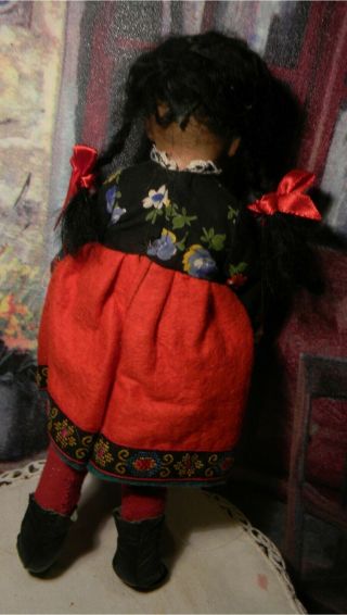 ANTIQUE BLACK ETHNIC GIRL,  MAY BE PAPER MACHE 4