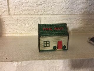 Vintage The Nut House Of Lynn Tin Litho Container Lynn,  Mass 