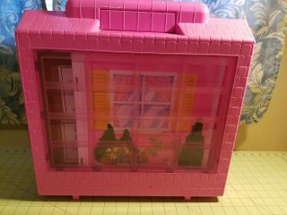 Vintage Barbie Fold N Fun House Turns into Carry Case Mattel w/Furniture 1992 5