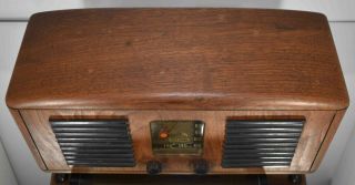 Vintage 1940’s RCA Victor Model 55X Tube Radio - 3