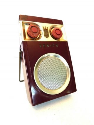 VINTAGE 50s CLASSIC MAROON ZENITH ROYAL 500 ANTIQUE TRANSISTOR RADIO PLAYS WELL 2