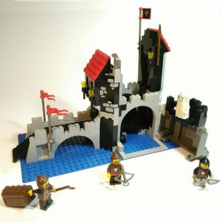 Lego 6075 Wolfpack Tower Vintage Castle Knight 1992 Complete W/instructions