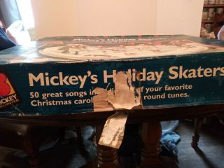 Vintage 1996 Mr Christmas MICKEY ' S HOLIDAY SKATERS Moving & Musical 50 SONGS 2