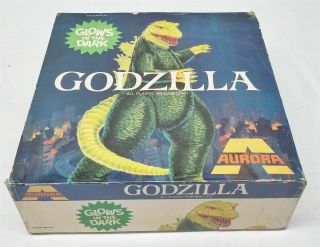Godzilla Aurora Model Kit = 1960 