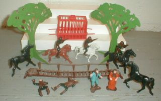 Vintage Mpc Planet Of The Apes Playset 54mm Plastic 1960 