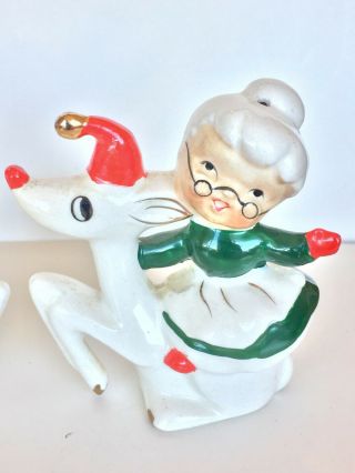 Vtg Santa and Mrs Claus on reindeer salt & pepper shakers Japan 3