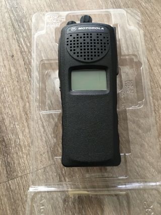 Xts2500 Model 1.  5 Portable Radio Uhf 450 - 512 Rare H46sdd9pw5an P25 Digital