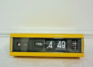 Rare Vintage Made In Japan By Copal Electronics / Yellow Flip Alarm Clock 229