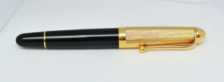 Aurora Italy Fountain Pen Size M.  Black / Gold Rare