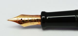 Aurora Italy Fountain Pen size M.  black / gold rare 3