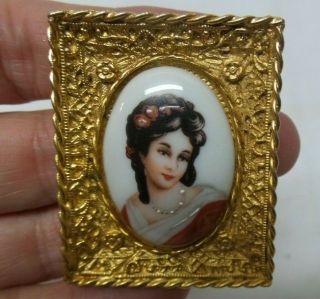 Vintage HATTIE CARNEGIE Gold Frame Limoges Porcelain Painted Lady Portrait Pin 2