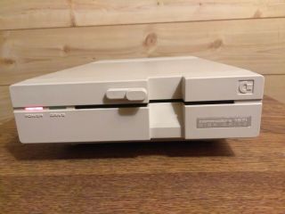 Commodore 1571 Disk Drive - Classic/rare/retro/vintage Tech 5 - 1/4 " Floppy Drive