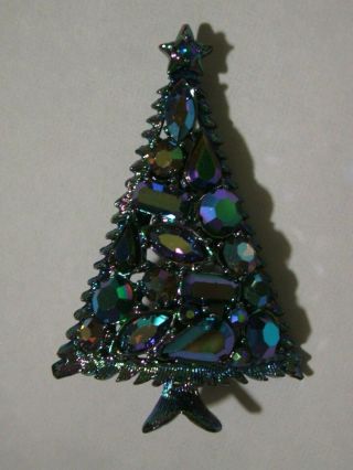 Hollycraft Rhinestone Christmas Tree Pin