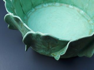 Vintage Pat Young Hand Crafted Green Ceramic Geranium Leaf Pottery Bowl 8.  5 