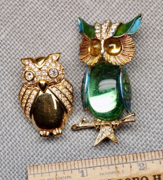 Vtg 80s Sal Swarovski Crystal Gold Tone Owl Pin Brooch,  Enameled Art Owl Brooch
