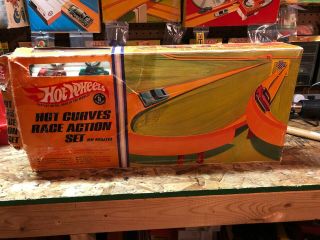 Vintage 1968 Hot Wheels Redline Ed ' Big Daddy ' Roth Hot Curves Race Action Set 2