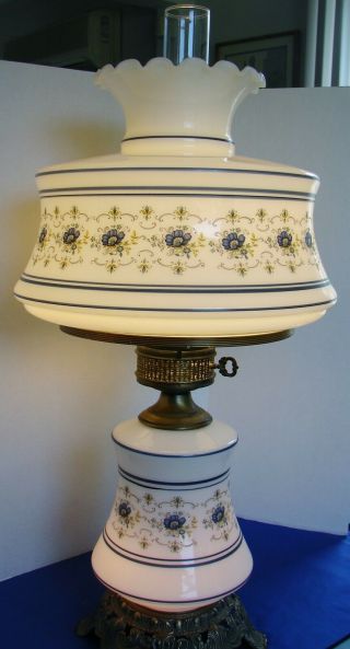 Vintage Signed Quoizel Abigail Adams Table Lamp Blue Floral 28 " Tall