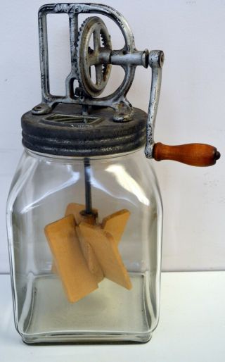 Vintage Dazey Glass Butter Churn 4qt With Wooden Paddles