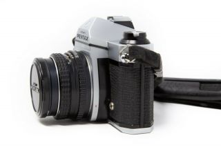 Vintage Pentax Asahi K1000 35mm SLR film Camera with 50mm lens,  strap 7