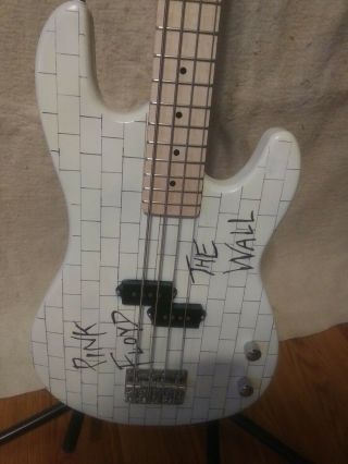 Bass Guitar Pink Floyd The Wall Paint Job Rare