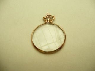 VINTAGE SOLID 9CT GOLD AND GLASS PHOTO LOCKET PENDANT 4.  3 GRAMD 2