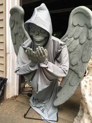 Spirit Halloween Prop Animated Cemetery Angel Animatronic Life Size Rare