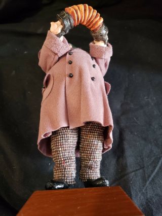 Very Rare Simpich doll Mr.  PORTLEY Accordion Man - 1985 - Little London Series 8