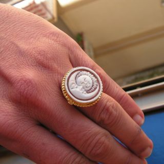 Vintage Cameo Shell Ring Size 7 Hand Made In Italy Moon & Sun