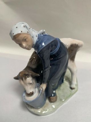 Vintage Bing And Grondahl (b&g) Figurine 779 Girl With Calf Cow (a10)