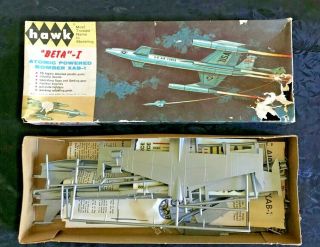 Rare Vintage 1964 Hawk 1/188 Beta - I Xab - 1 Atomic Powered Bomber With Parasites