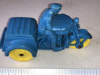 Vintage Auburn Rubber Toys Police Officer On 3 - Wheeler Motorcycle 521