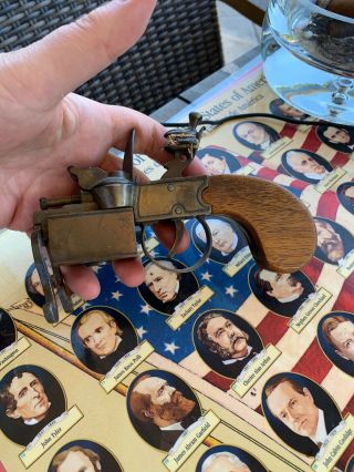 RARE VINTAGE DUNHILL TINDER PISTOL GUN TABLE LIGHTER.  Made In USA 7