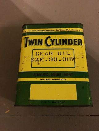 Twin Cylinder Oil Co Can 2 Us Gallon Motor Gas Tin Filling Station Vintage
