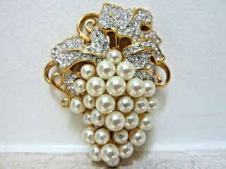 Vintage Signed Swarovski Grapes Rhinestone & Pearl Gold Rhodium Pin Brooch 4