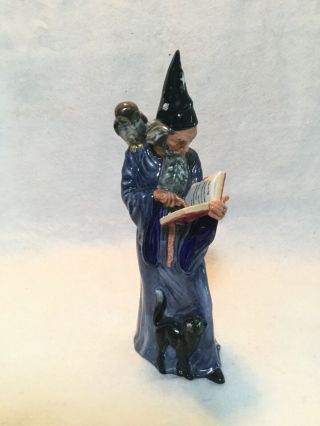 Vintage Royal Doulton Figurine The Wizard 9.  75 " Tall Hn - 2877 Cond.