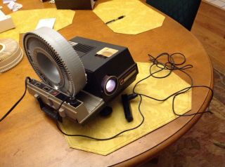 Gaf Anscomatic 690 35mm Slide Projector/remote/ 4 Trays Vintage