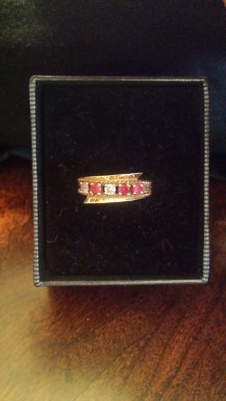 Vintage 10k Gold Ring With Red And Clear Stones Size 7.  5