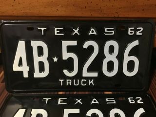 1962 Pair Vintage Texas Truck License Plates Nos