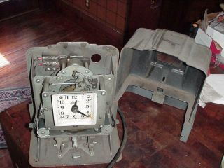 Vintage Simplex Time Recorder Punch Clock Model JCG10R4 5