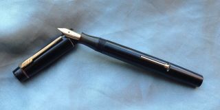 Vintage " The Croxley Pen ",  Lever - Fill,  Flexible 14ct Nib,  England 1940