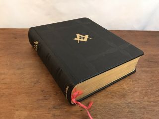 Vintage Masonic Black Leather Bible Self Pronouncing Edition A.  J.  Holman 1932