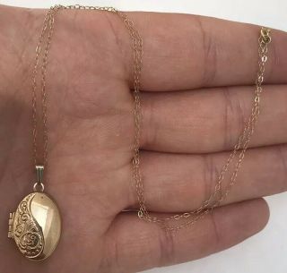 9ct Gold Solid Locket Pendant On Chain