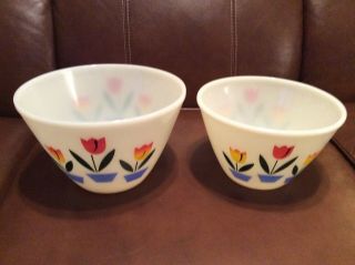 2 Vintage Fire King Ivory Tulip Mixing Nesting Bowls