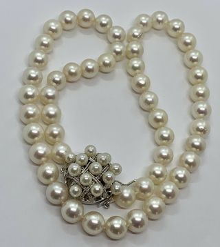 Gorgeous Vintage 7.  8mm Single Strand Lg Sterling Pearl Clasp Necklace 4